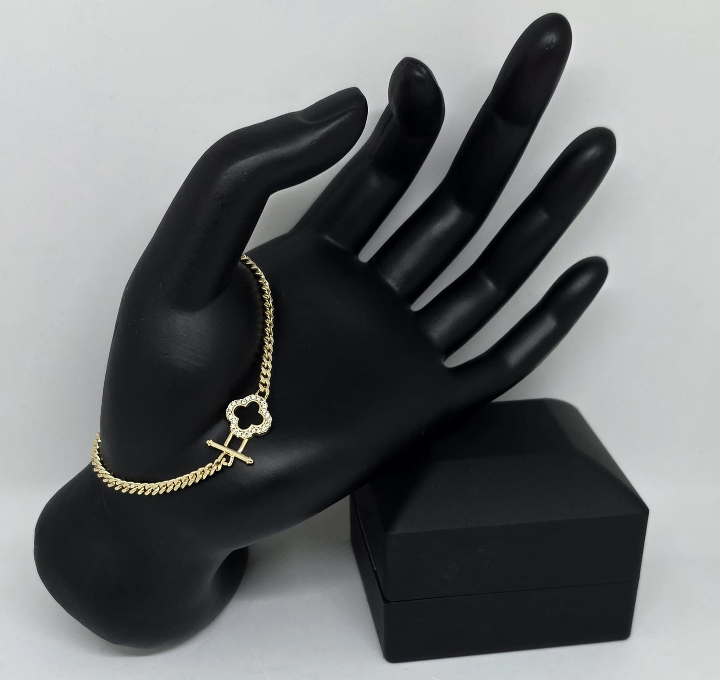 4 Hojas Negra | Oro Laminado 14K