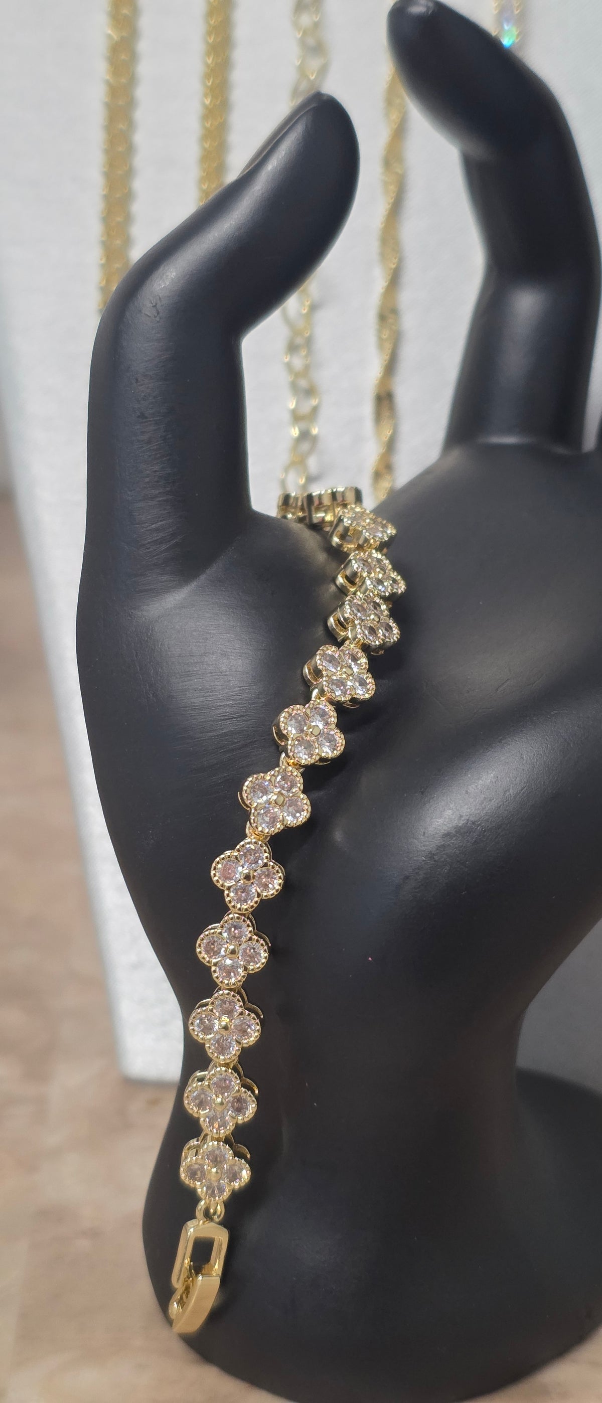 Pulsera Trébol con Zirconias 7” 7.5mm | Oro Laminado 14K