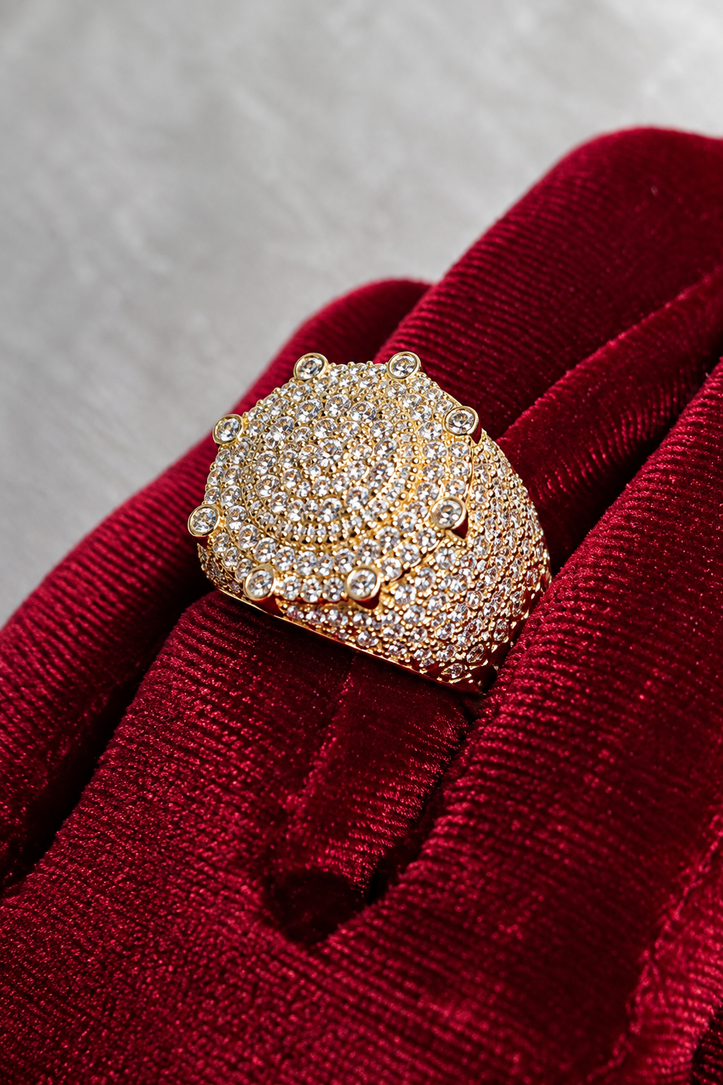 Sortija pavé con zirconias en oro laminado 14k
