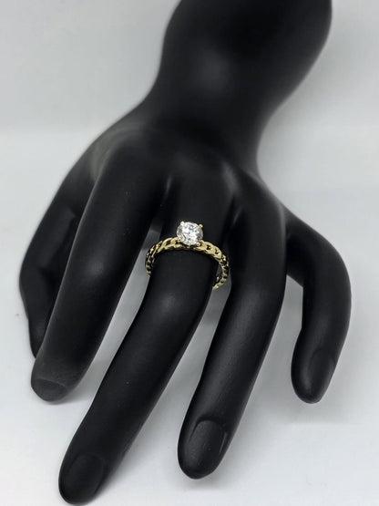 Anillo Solitario con Diseño de Cadena | Oro Laminado 14K