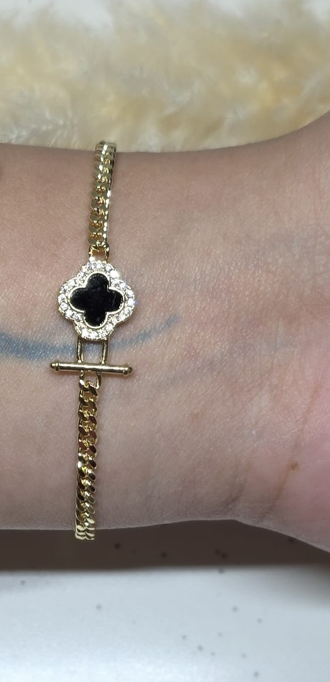4 Hojas Negra | Oro Laminado 14K