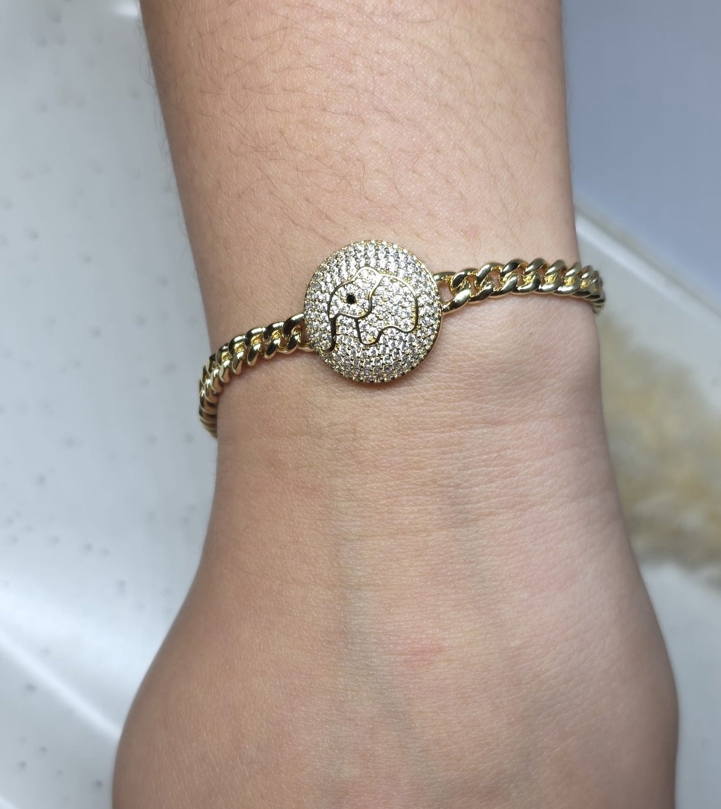 Elefante de la Suerte con Zirconias | Oro Laminado 14K 🐘✨