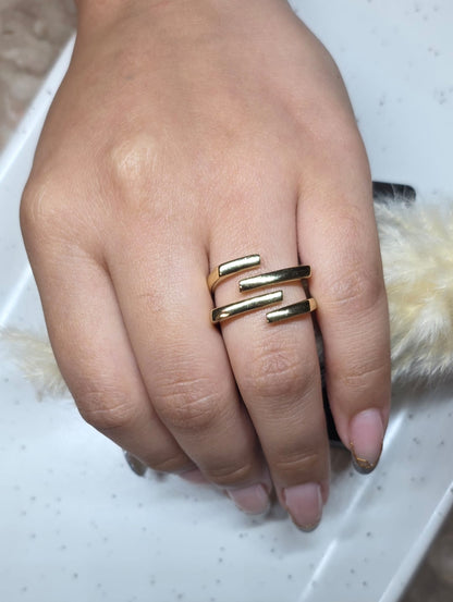 Anillo Geométrico Moderno | Oro Laminado 14K