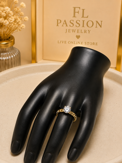 Anillo Solitario con Diseño de Cadena | Oro Laminado 14K