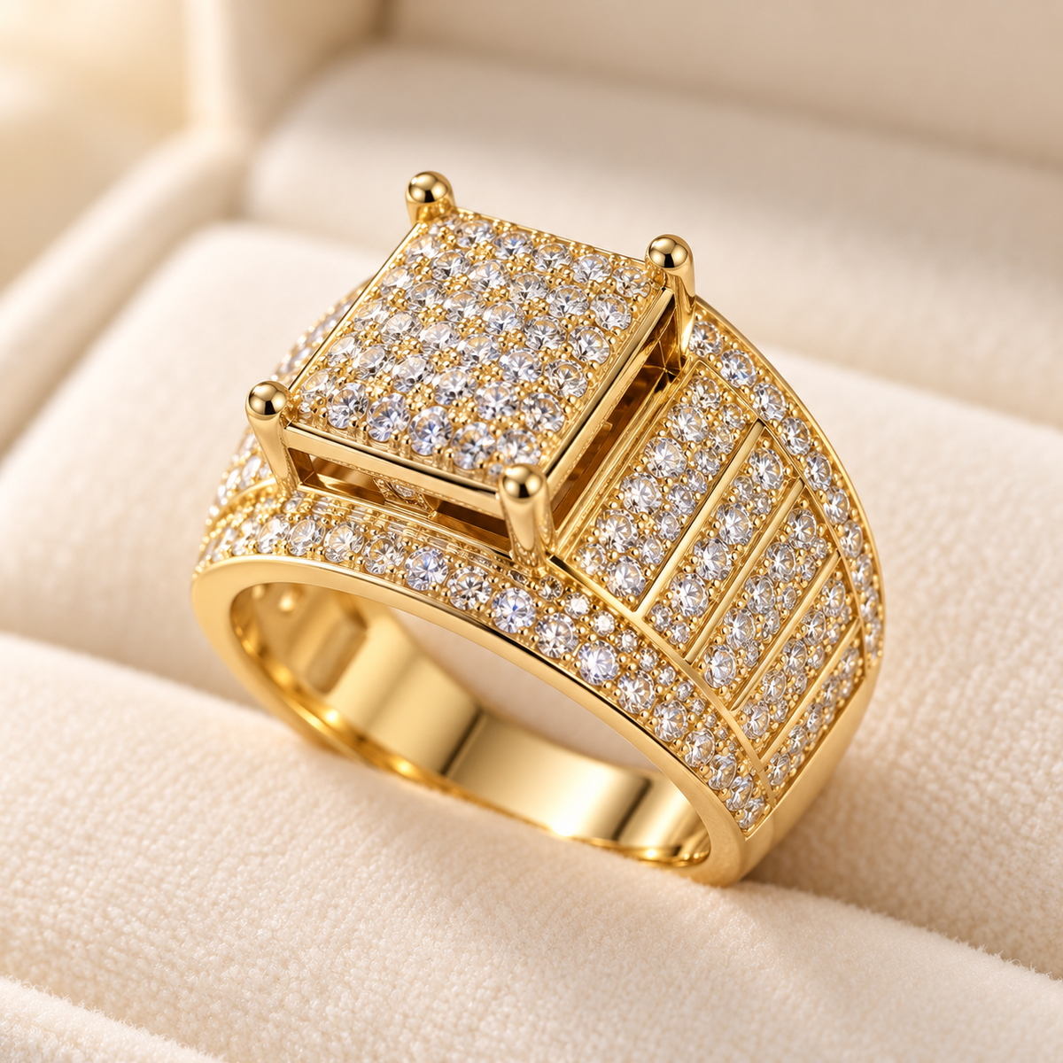 Sortija rectangular con zirconias en oro laminado 14k